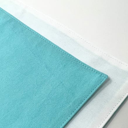 mouchoir en tissu turquoise
